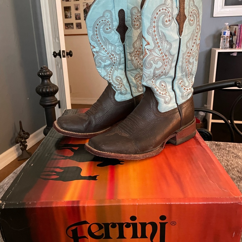 Ferrini western boots size 7
